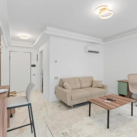 1br With Balcony & Parking Apartment *