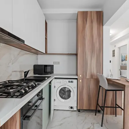 1br With Balcony & Parking Apartment *