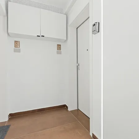 1br With Balcony & Parking * Bucharest